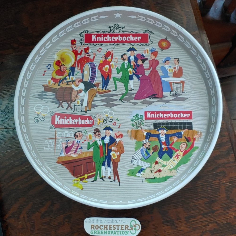 Vintage Knickerbocker Round Beer Tray